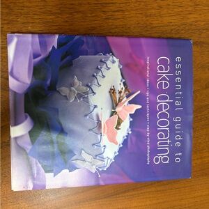Essential Guide to Cake Decorating Book